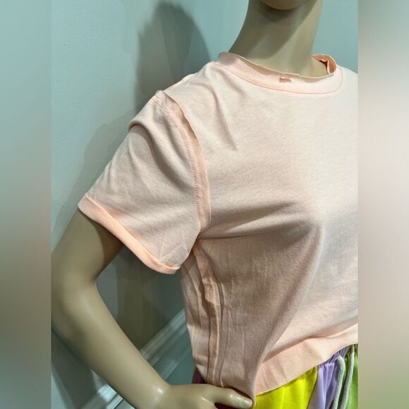 Nwot fun colorblock short set from MinaaMonroe - Picture 6 of 7